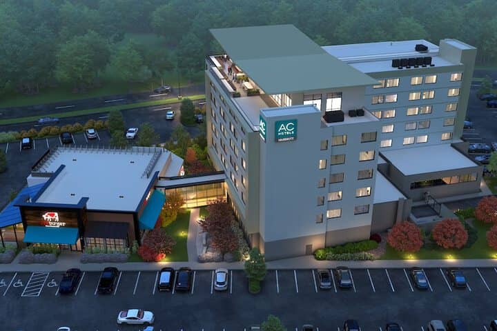 Hotel 50 of 52