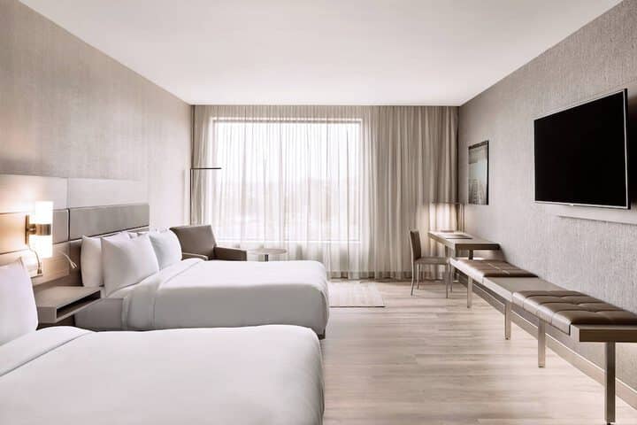 Room 6 of 52